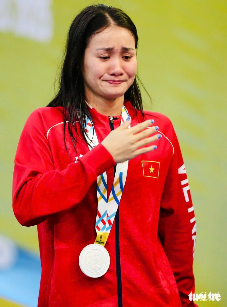 Vụ kình ngư Mỹ Tiên khóc: Không nên phê bình VĐV ở nơi đông người 3 Vụ kình ngư Mỹ Tiên khóc: Không nên phê bình VĐV ở nơi đông người - Ảnh 4.