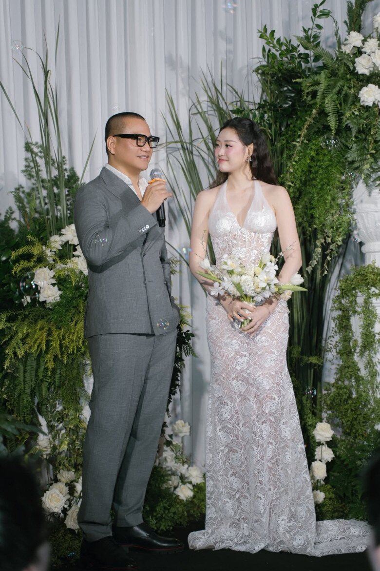 Cặp đôi khiến khán giả ngưỡng mộ bởi cuộc sống hôn nhân đầy viên mãn, hạnh phúc.