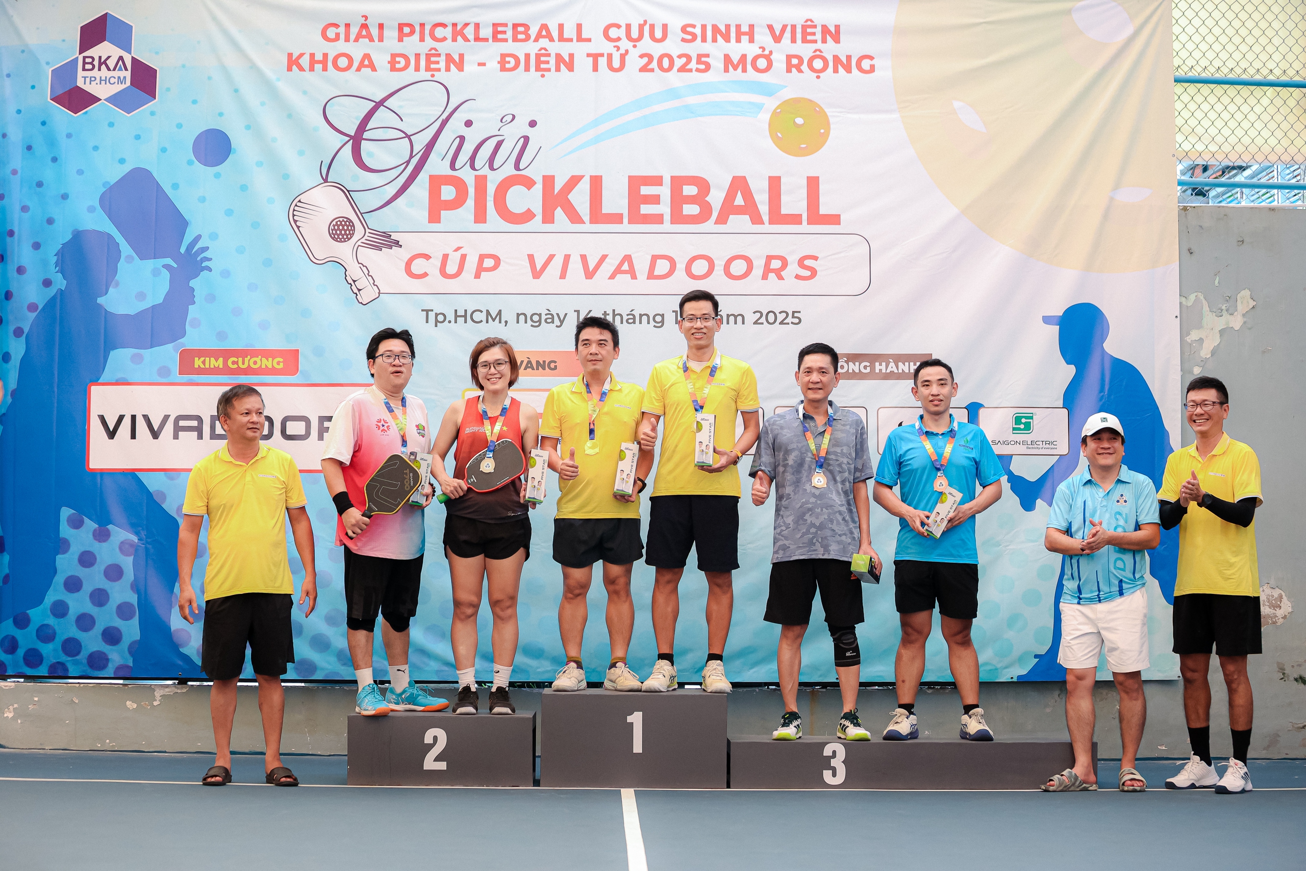 Quy tụ anh tài tại một giải pickleball cựu sinh viên Trường ĐH Bách khoa 4 Quy tụ anh tài tại một giải pickleball cựu sinh viên Trường ĐH Bách khoa - Ảnh 4.