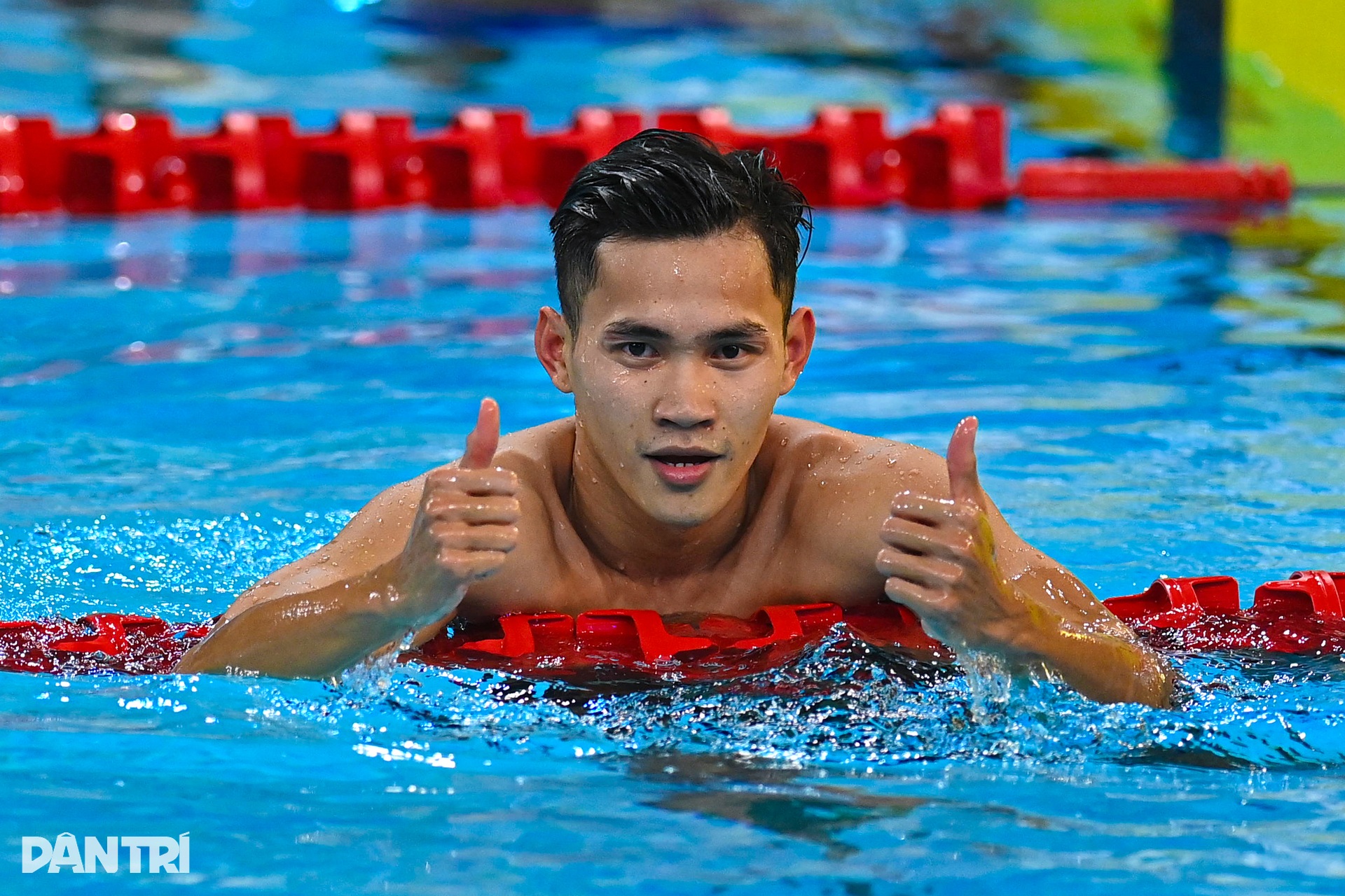 Ngày thi đấu đầy cảm xúc của bơi lội Việt Nam tại SEA Games 33 - 5