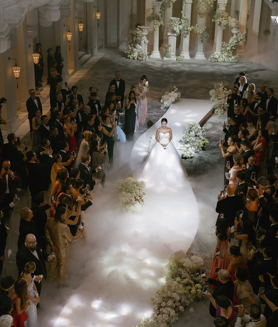 1765734717 318 Tien Nguyen bi em trai nhac den ban trai cu