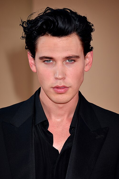 10 gương mặt đẹp trai nhất nước Mỹ 2025: Batman, Superman bị một “báu vật” vượt mặt- Ảnh 3. 10 gương mặt đẹp trai nhất nước Mỹ 2025: Batman, Superman bị một “báu vật” vượt mặt- Ảnh 3.