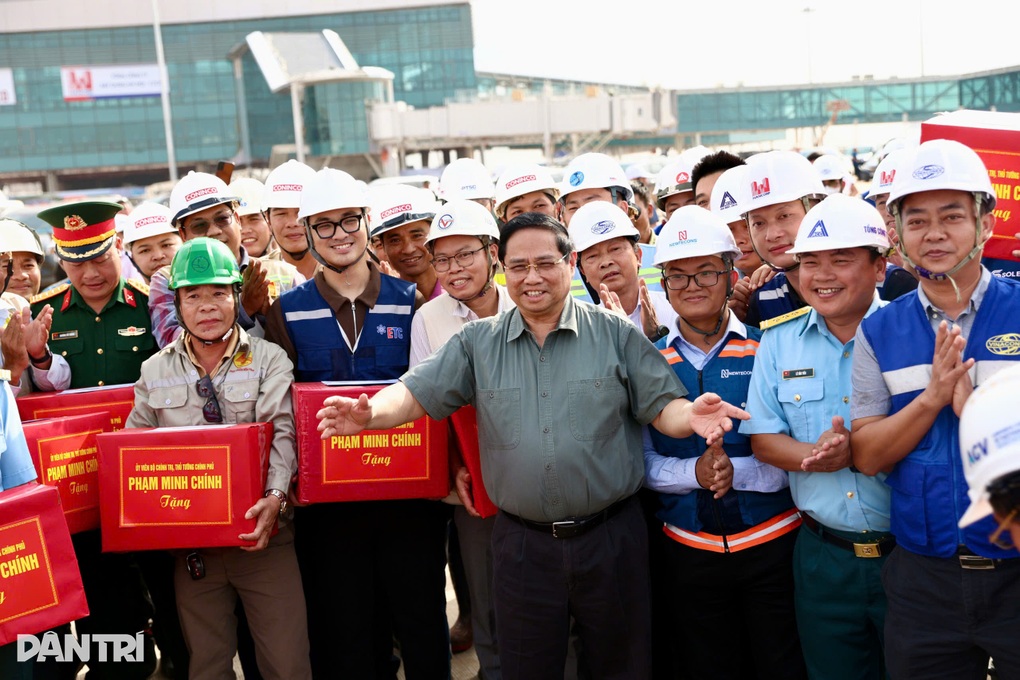 Thủ tướng kiểm tra sân bay Long Thành trước ngày đón chuyến bay đầu tiên - 3
