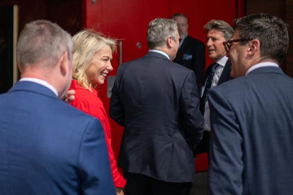 Collette Roche đóng vai trò quan trọng trong kế hoạch xây sân mới của MU. ẢNH: MANCHESTER UNITED mu-he-lo-cot-moc-quan-trong-2.jpg