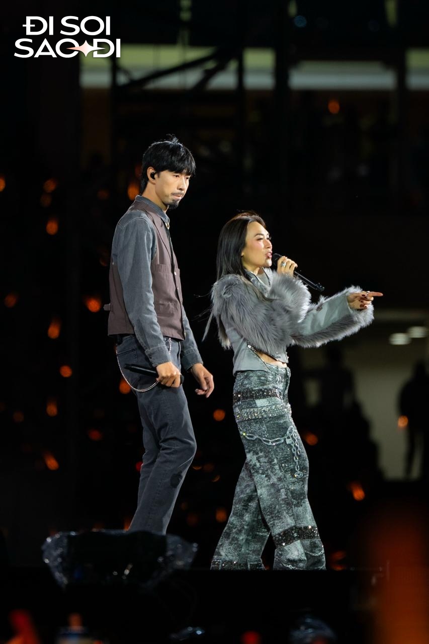 See The Light Concert: 4 tiếng thăng hoa của Mỹ Tâm tại Mỹ Đình, mãn nhãn nhưng chưa đủ thỏa mãn- Ảnh 7. See The Light Concert: 4 tiếng thăng hoa của Mỹ Tâm tại Mỹ Đình, mãn nhãn nhưng chưa đủ thỏa mãn- Ảnh 7.