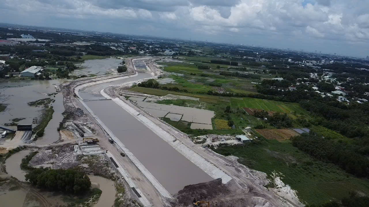 Thuận lợi và thách thức 2 Ráo riết giải ngân vốn đầu tư công: Thuận lợi và thách thức - Ảnh 2.