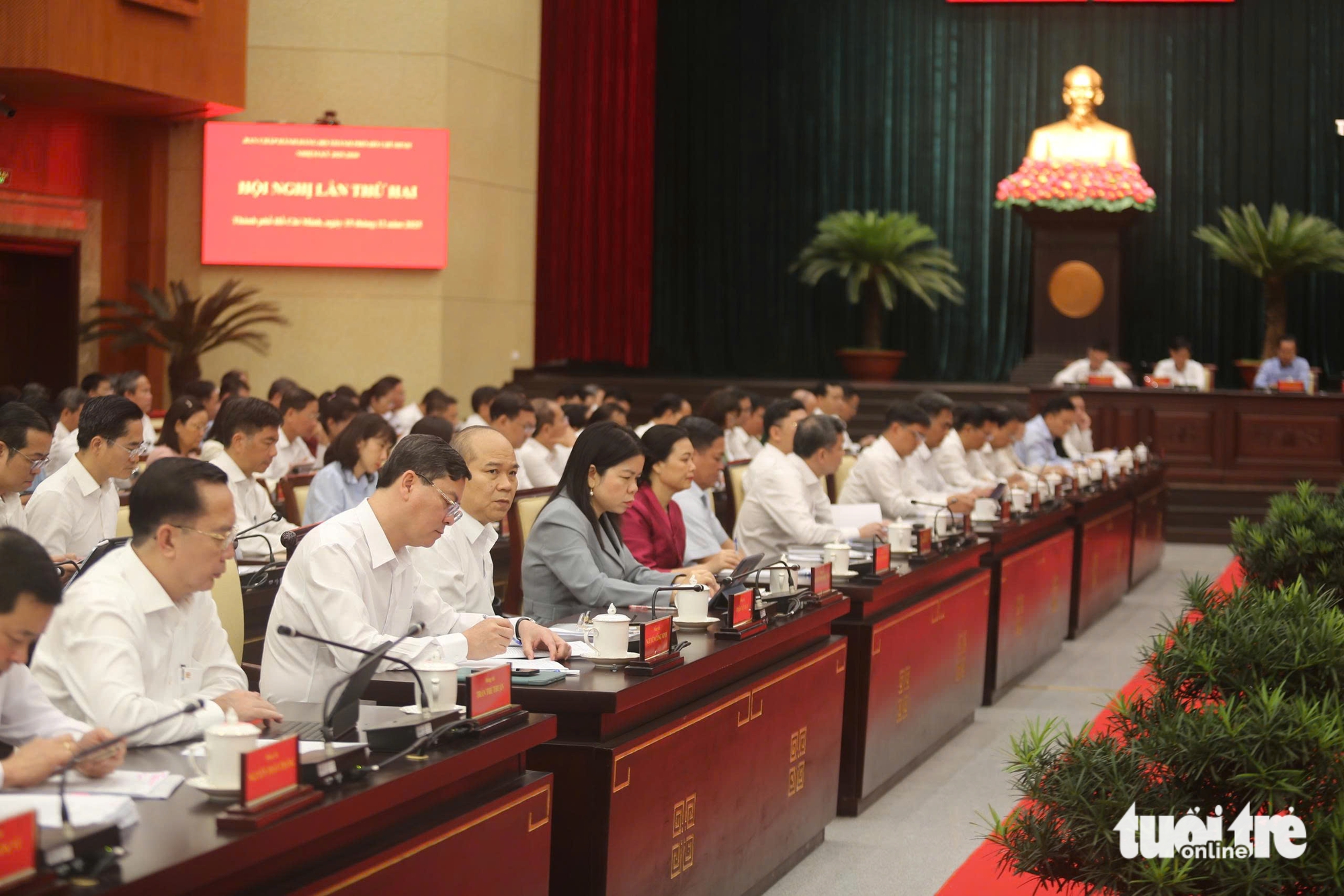 Thành ủy TP.HCM họp hội nghị lần hai, sau nhiều nghị quyết tạo cơ chế đột phá - Ảnh 4. TP.HCM - Ảnh 3.