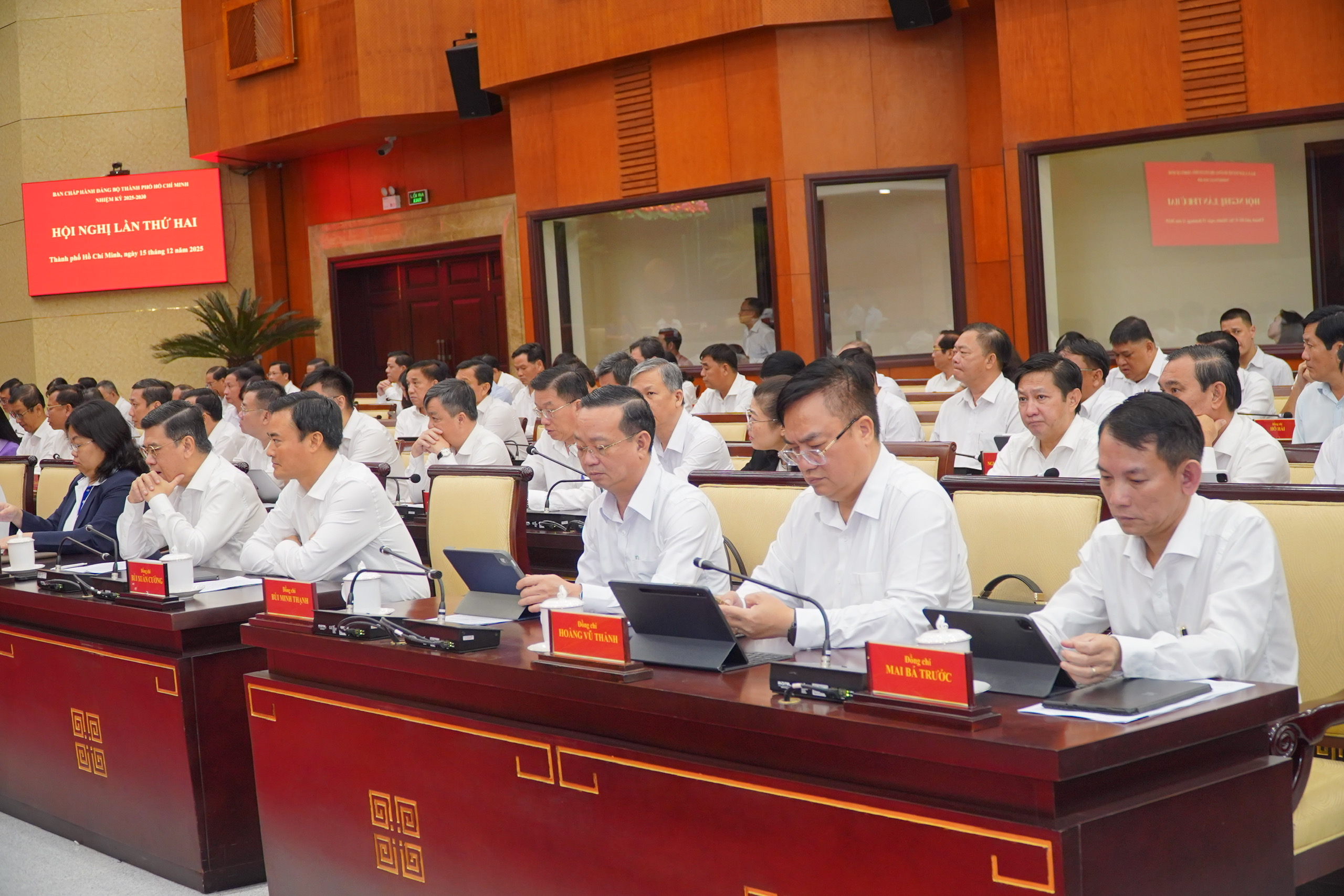 Thời điểm then chốt cho chặng đường 2025-2030 5 Hội nghị Ban Chấp hành Đảng bộ TPHCM: Thời điểm then chốt cho chặng đường 2025-2030 - Ảnh 5.