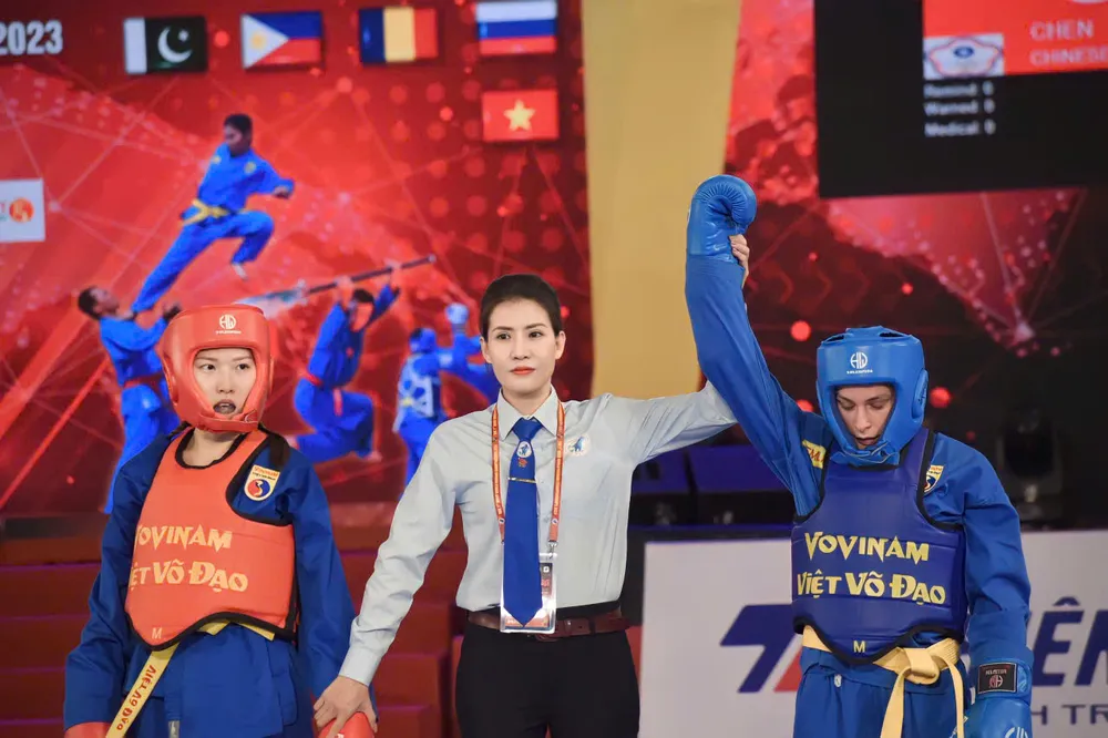 Ngọc Truyển sẽ mang tinh thần chiến binh từ sàn đấu Vovinam ra sân chơi Pickleball. nhung-bong-hong-vo-dich-the-gioi-o-dau-truong-pickleball-chien-binh-sao-vang (5).jpg