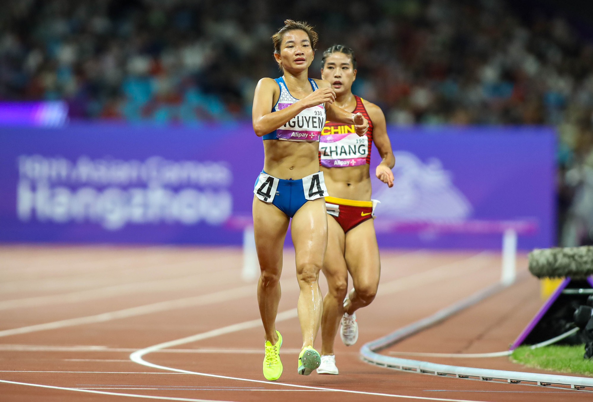 Bắn súng vào chung kết đồng đội 10m súng ngắn hơi 4 SEA Games 33 ngày 15-12: Ngày bùng nổ tin vui từ các môn Olympic - Ảnh 4.