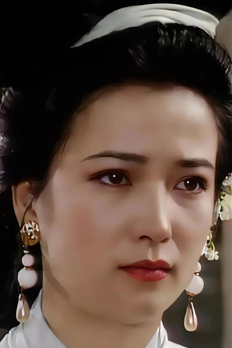 Nhan sắc một thời của đệ nhất mỹ nhân cổ trang Trung Quốc 8 Nhan sắc một thời của 'đệ nhất mỹ nhân cổ trang' Trung Quốc - 7