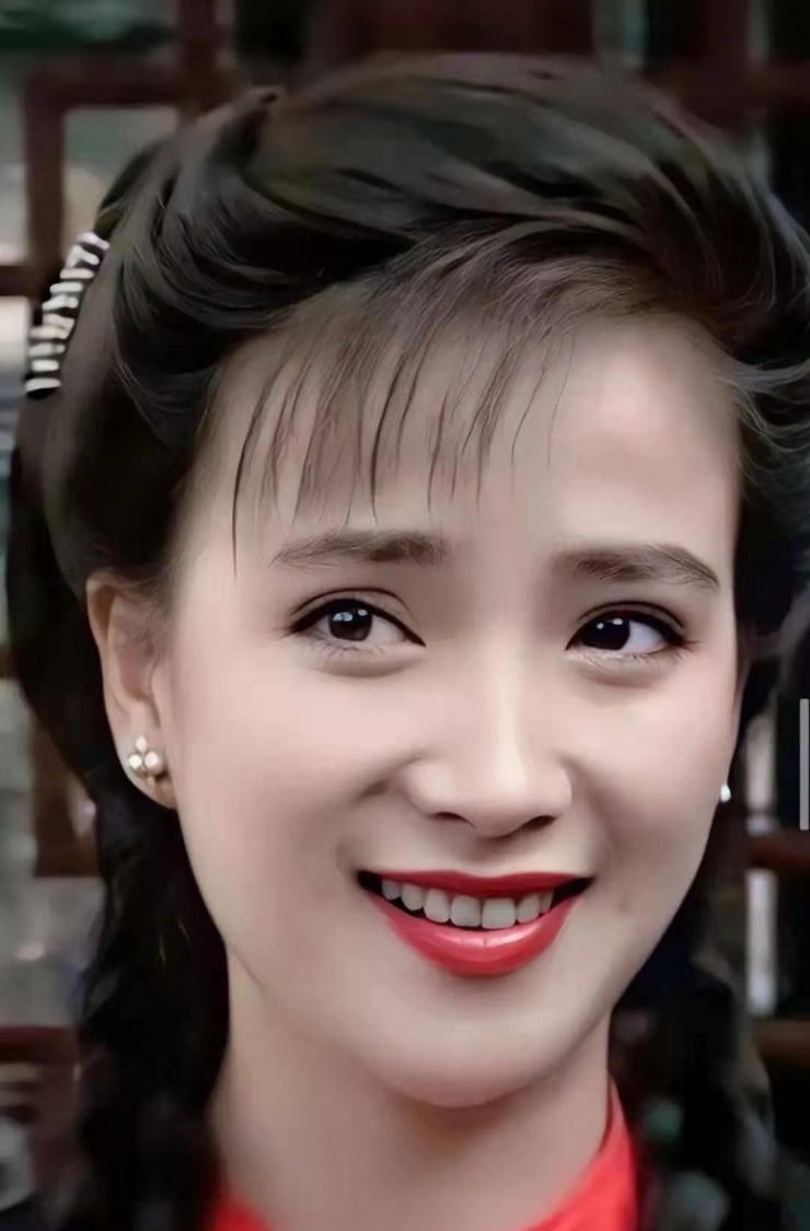 Nhan sắc một thời của đệ nhất mỹ nhân cổ trang Trung Quốc 10 Nhan sắc một thời của 'đệ nhất mỹ nhân cổ trang' Trung Quốc - 9