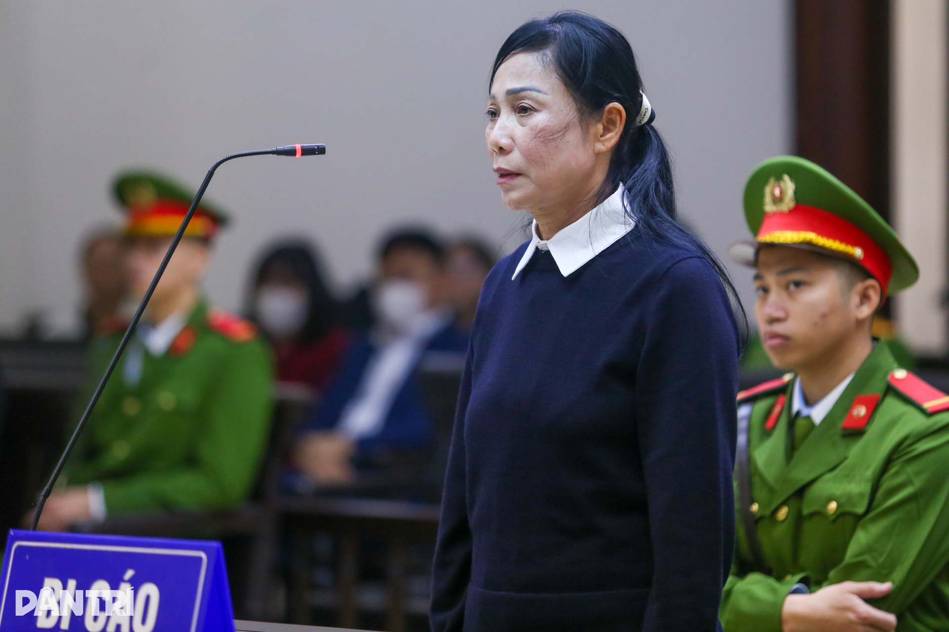 Dáng vẻ khác lạ của cựu Bí thư Tỉnh ủy Vĩnh Phúc cũ Hoàng Thị Thúy Lan - 5 Dáng vẻ khác lạ của cựu Bí thư Tỉnh ủy Vĩnh Phúc cũ Hoàng Thị Thúy Lan - 5