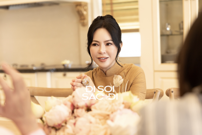 Cam thường zoom cận của phu nhân tỷ phú Thuỷ Tiên: Gọi mẹ vợ trẻ đẹp nhất Việt Nam quá xứng đáng!- Ảnh 7. Cam thường zoom cận của phu nhân tỷ phú Thuỷ Tiên: Gọi mẹ vợ trẻ đẹp nhất Việt Nam quá xứng đáng!- Ảnh 7.