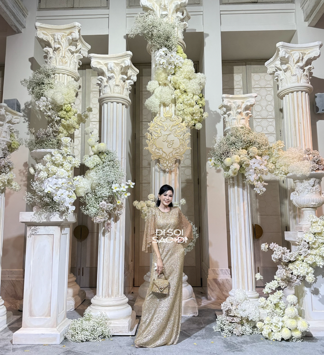 Cam thường zoom cận của phu nhân tỷ phú Thuỷ Tiên: Gọi mẹ vợ trẻ đẹp nhất Việt Nam quá xứng đáng!- Ảnh 10. Cam thường zoom cận của phu nhân tỷ phú Thuỷ Tiên: Gọi mẹ vợ trẻ đẹp nhất Việt Nam quá xứng đáng!- Ảnh 10.