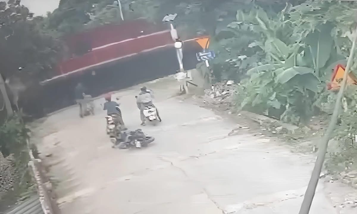 2025 và những khoảnh khắc sinh tử làm nên các “người hùng” đời thường- Ảnh 2. 2025 và những khoảnh khắc sinh tử làm nên các “người hùng” đời thường- Ảnh 2.