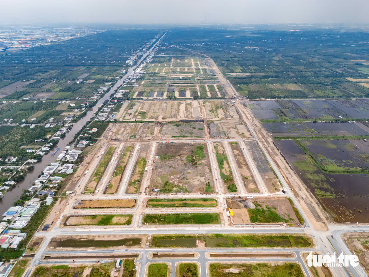 Đất nền hồi phục: Doanh nghiệp ra quân, tung chính sách dài hạn để đón dòng tiền thận trọng 2 đất nền - Ảnh 2.