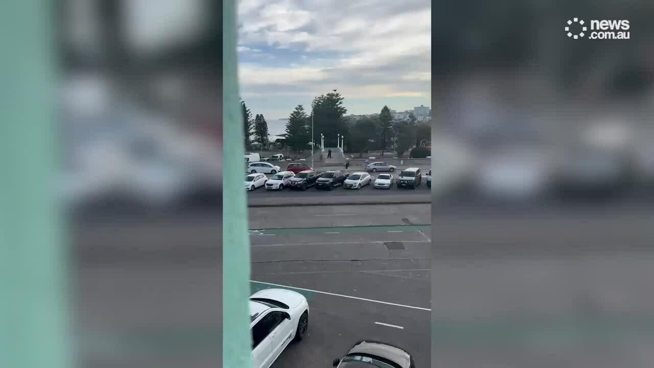 Xả súng ở bãi biển Australia, ít nhất 10 người chết