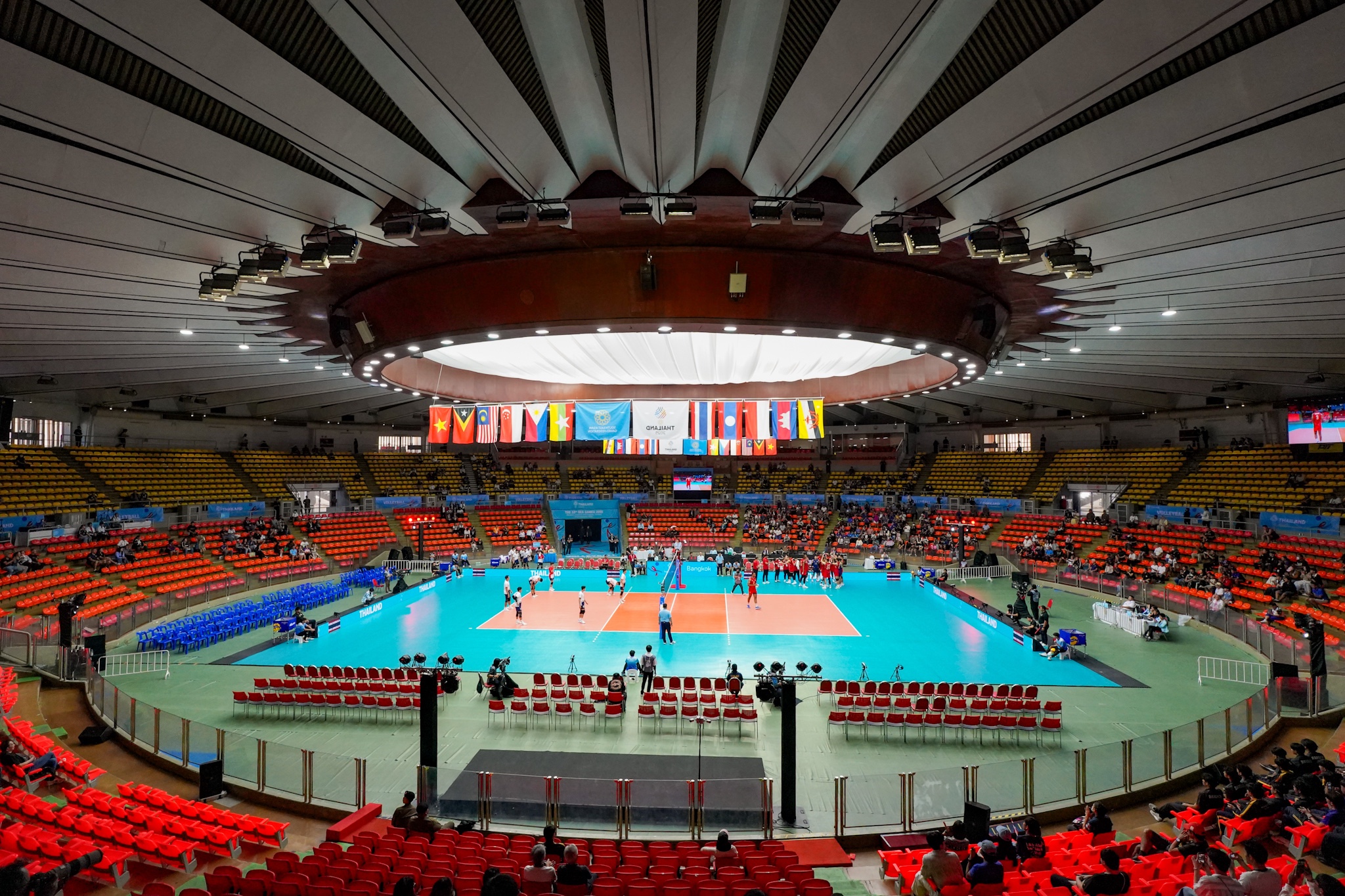 Nữ VĐV bóng chuyền Thanh Thúy được săn đón như siêu sao tại Thái Lan 5 Thanh Thúy - Ảnh 5.