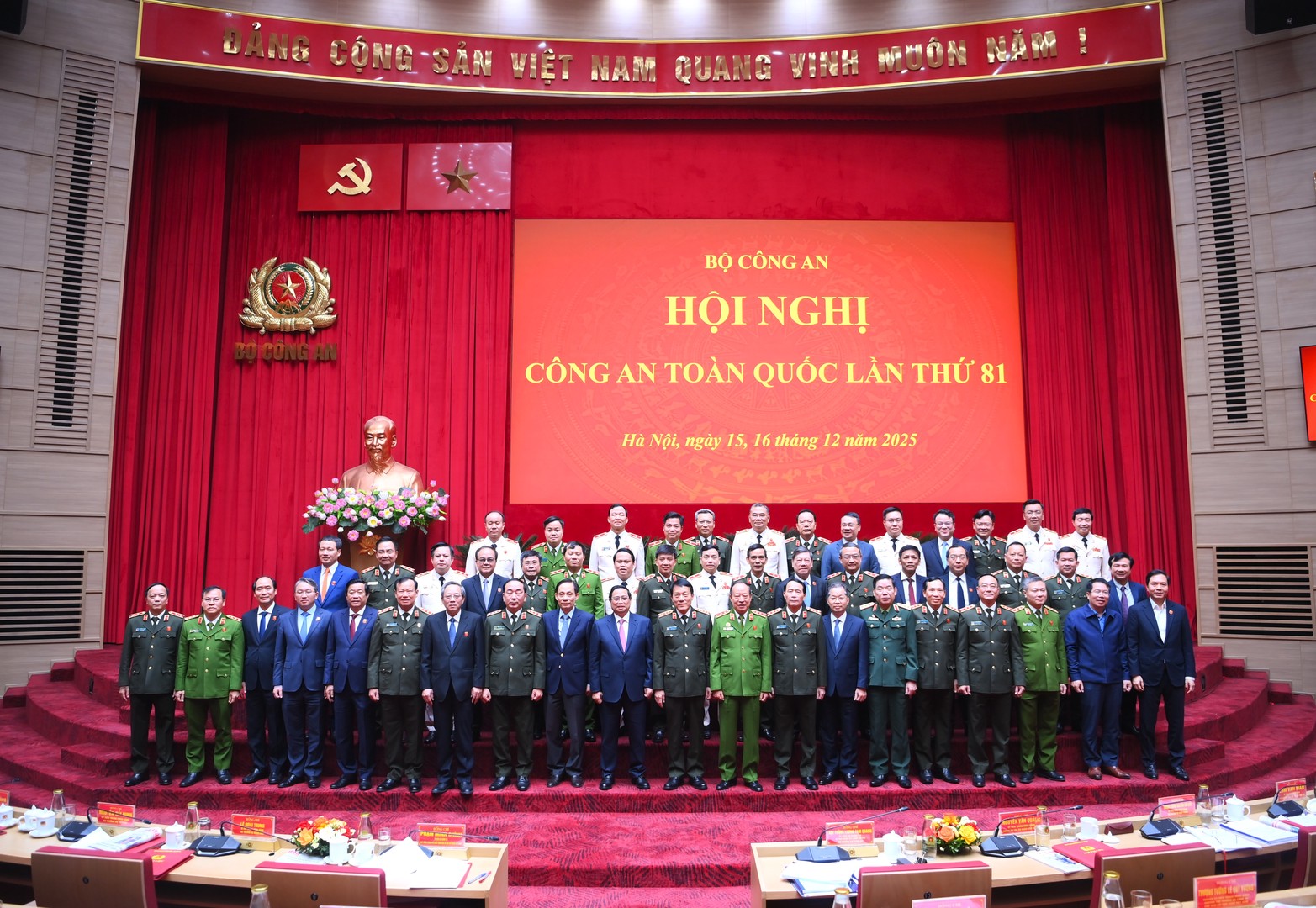 Thủ tướng Phạm Minh Chính yêu cầu CAND vững mạnh , Gần dân trong công tác bảo đảm an ninh - Ảnh 3.