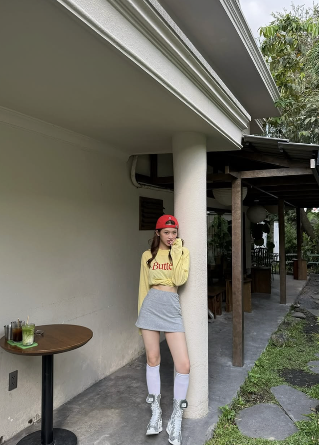 Chân váy ngắn tôn dáng giúp nàng thêm tự tin- Ảnh 10.