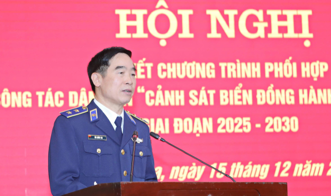 Trung tướng Bùi Quốc Oai, Chính ủy Cảnh sát biển Việt Nam phát biểu tại lễ kỹ kết. Ảnh: Lam Sơn