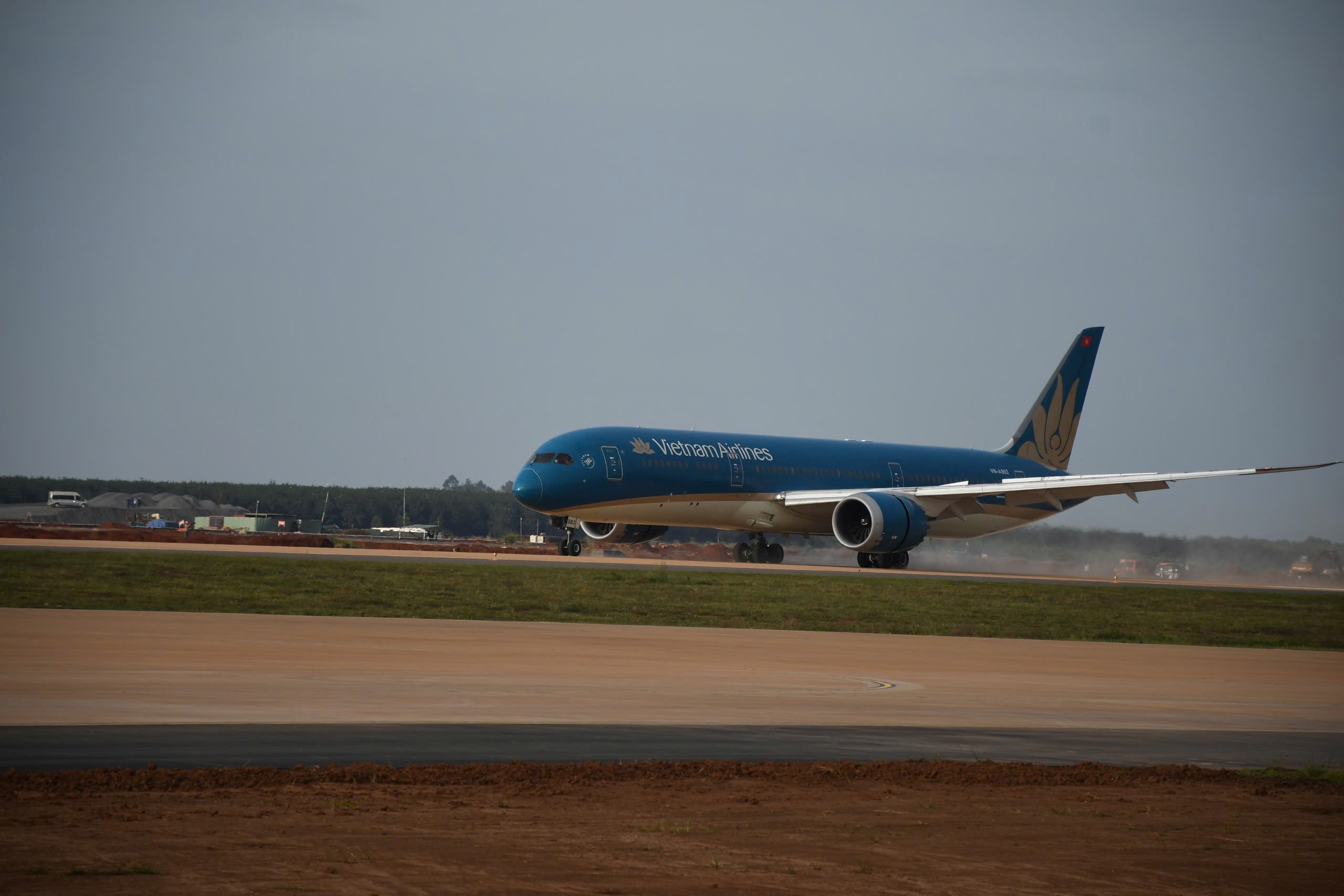 Thông tin nổi bật tại TPHCM 15-12: điều tra vụ cháy công ty gỗ; lộ bí mật kho xăng dầu 30 Đào Trí - Ảnh 4.