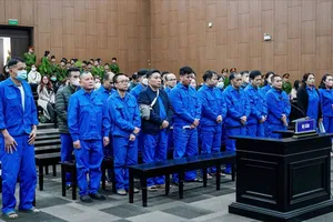 Cựu phó chánh án cấp cao đối chất với cựu thuộc cấp tại tòa