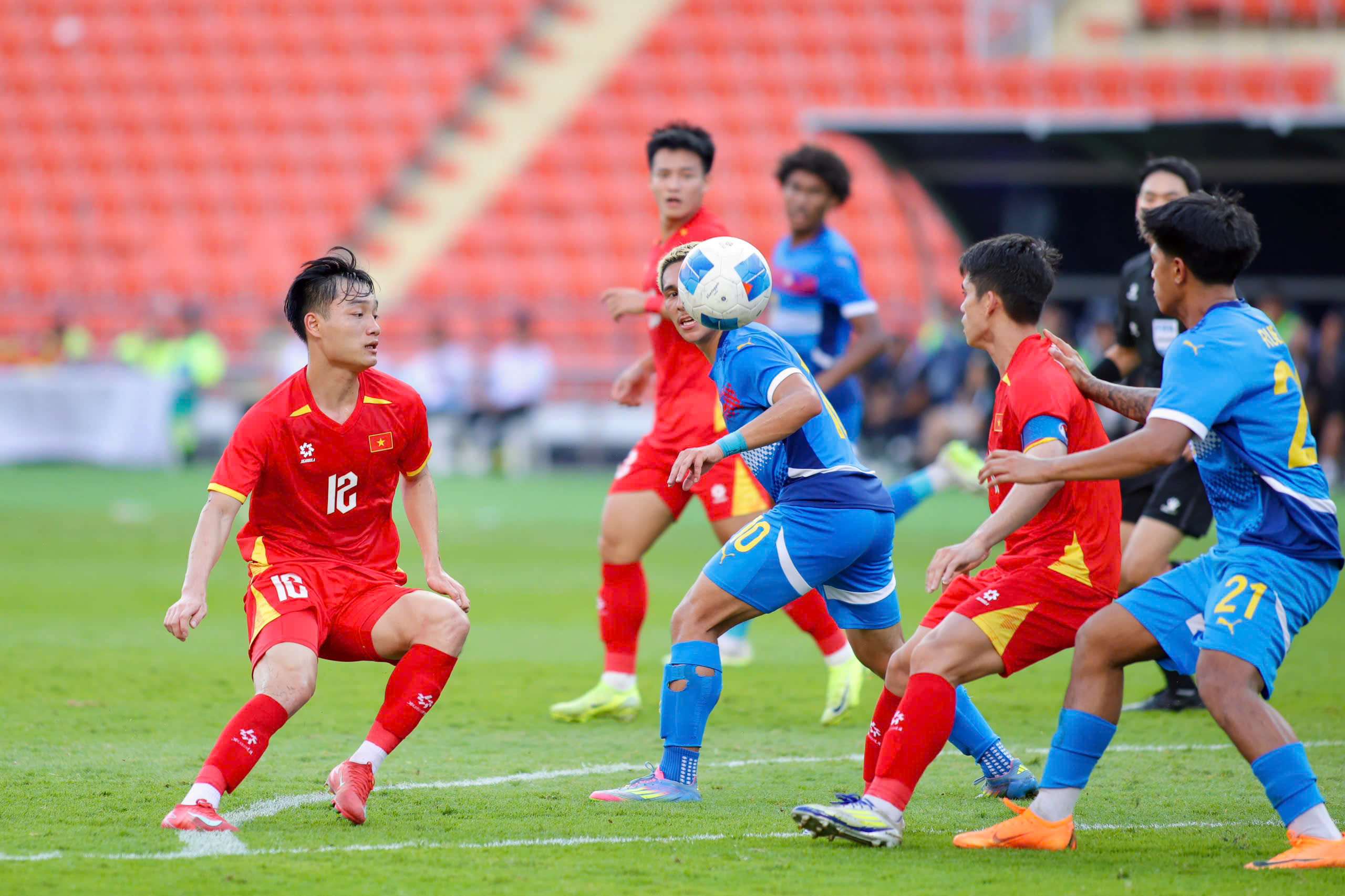 Báo Philippines ca tụng: ‘Chúng ta kiên cường nhưng thua U.23 Việt Nam vì ông Kim quá cao tay’- Ảnh 3.