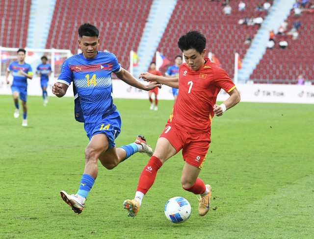 U22 Việt Nam thắng nghẹt thở Philippines, thẳng tiến chung kết SEA Games 33- Ảnh 4.