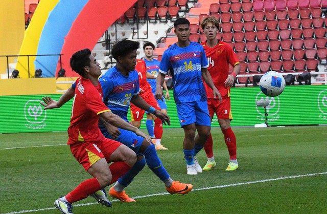 U22 Việt Nam thắng nghẹt thở Philippines, thẳng tiến chung kết SEA Games 33- Ảnh 8.