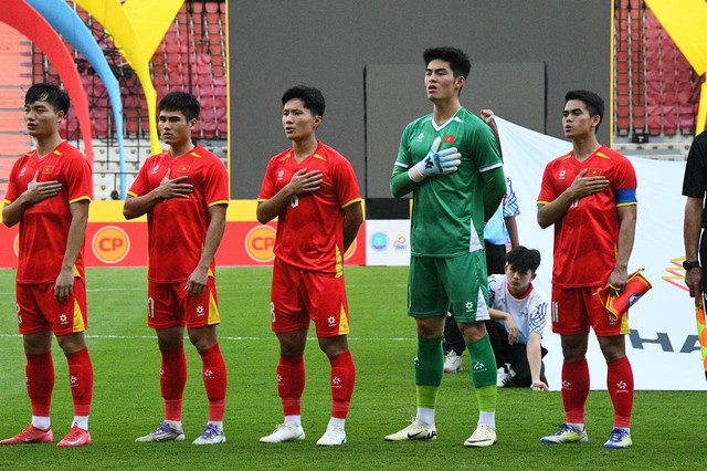 U22 Việt Nam thắng nghẹt thở Philippines, thẳng tiến chung kết SEA Games 33- Ảnh 9.