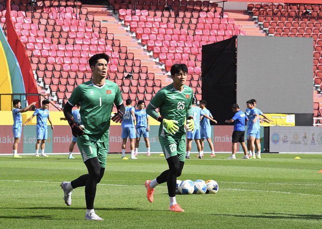 U22 Việt Nam thắng nghẹt thở Philippines, thẳng tiến chung kết SEA Games 33- Ảnh 12.