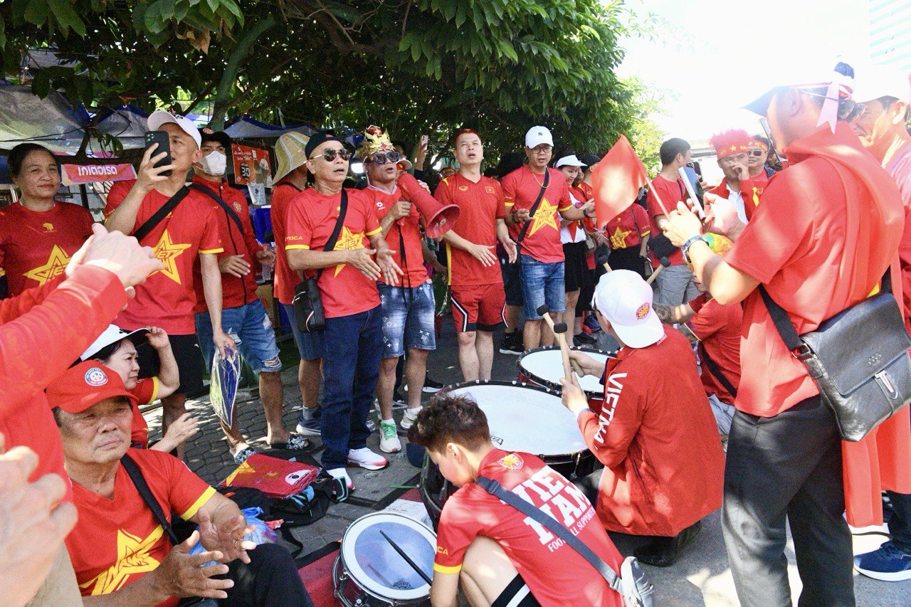 U22 Việt Nam thắng nghẹt thở Philippines, thẳng tiến chung kết SEA Games 33- Ảnh 16.