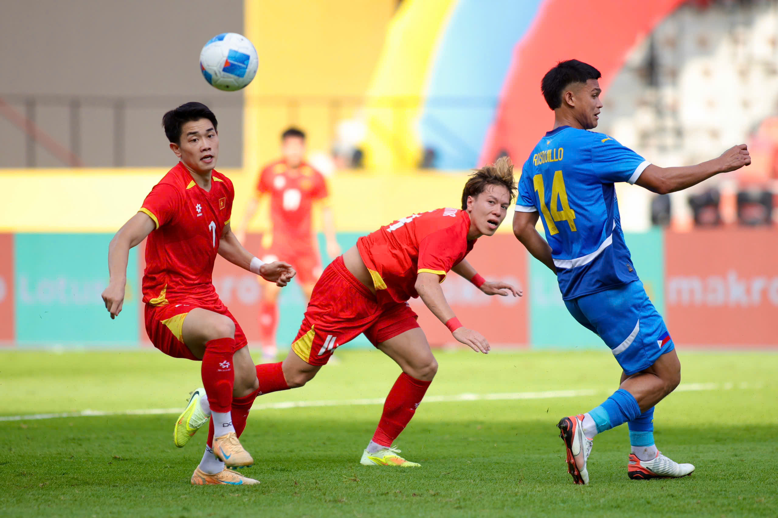 Đình Bắc 3 lần đoạt Cầu thủ xuất sắc nhất trận, không nghĩ đến Quả bóng vàng- Ảnh 2. Đình Bắc 3 lần đoạt Cầu thủ xuất sắc nhất trận, không nghĩ đến Quả bóng vàng- Ảnh 2.