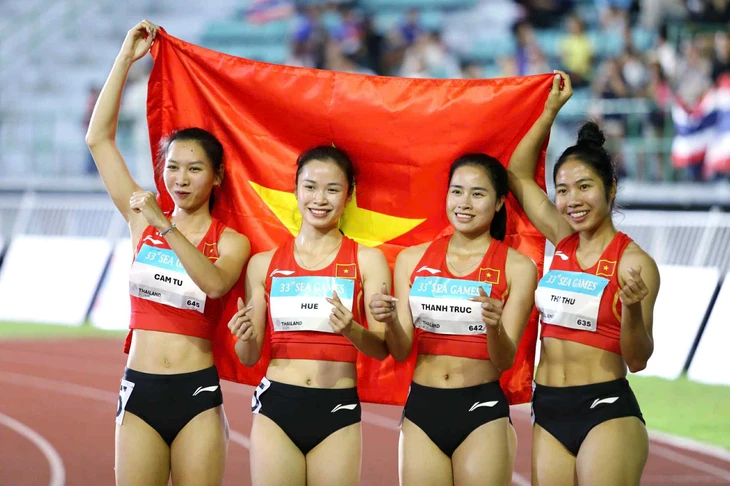 Điền kinh tỏa sáng với 'hat-trick vàng' giúp Việt Nam chạm mốc 40 HCV trong ngày 15-12 2 điền kinh - Ảnh 2.