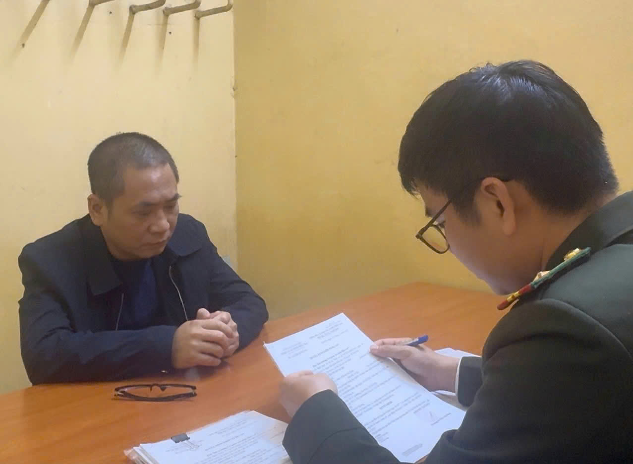 NÓNG: Khởi tố hiệu trưởng trường Cao đẳng Du lịch Hà Nội vì sai phạm chi trả Tiền hỗ trợ A80- Ảnh 2.