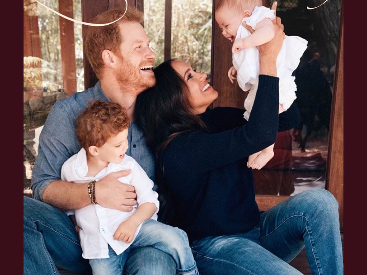 Giáng sinh 2025: Vua Charles gửi quà 