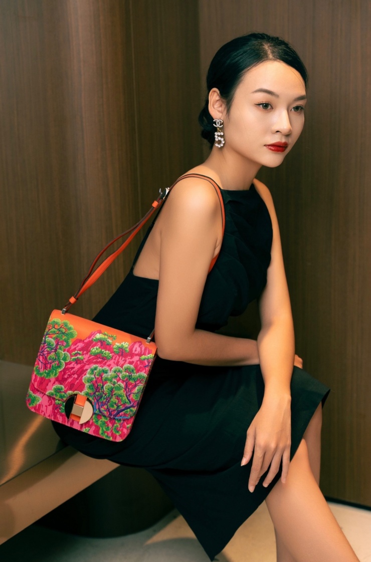 Hiện tại, top 50 Miss World Vietnam 2025 đã bước qua phần thi phụ Người đẹp Thời trang. Sắp tới, các thí sinh tiếp tục với các phần thi Người đẹp Tài năng, Người đẹp Bản lĩnh, Người đẹp Biển… Người chiến thắng Miss World Vietnam 2025 sẽ kế nhiệm Hoa hậu Huỳnh Trần Ý Nhi, đồng thời trở thành đại diện Việt Nam tham dự Miss World lần 74.