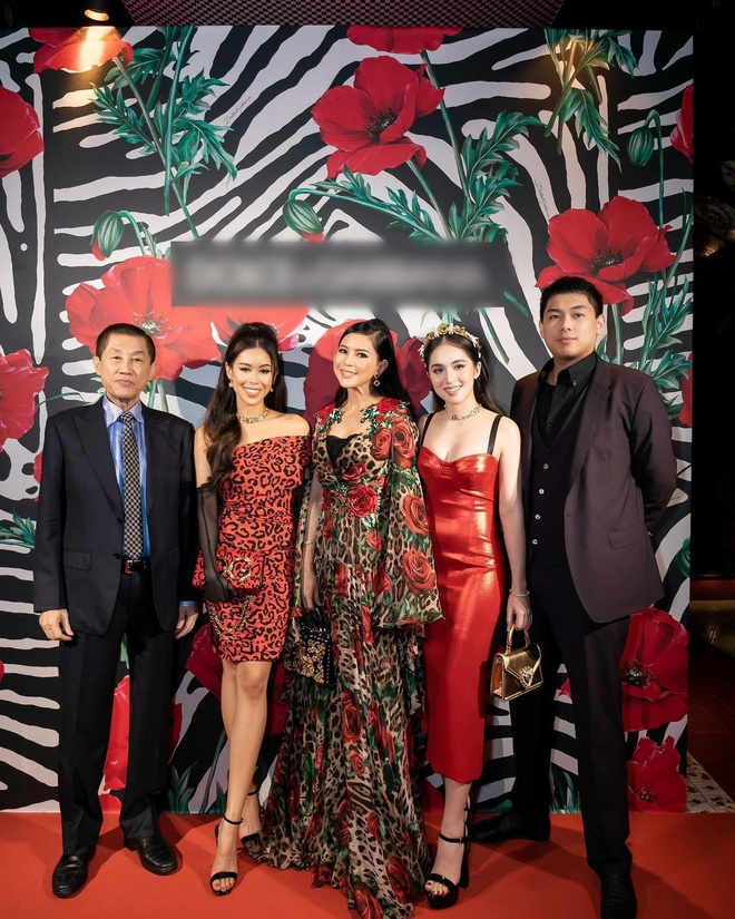 1765826744 821 Dang cap cua con dau tuong lai nha ty phu