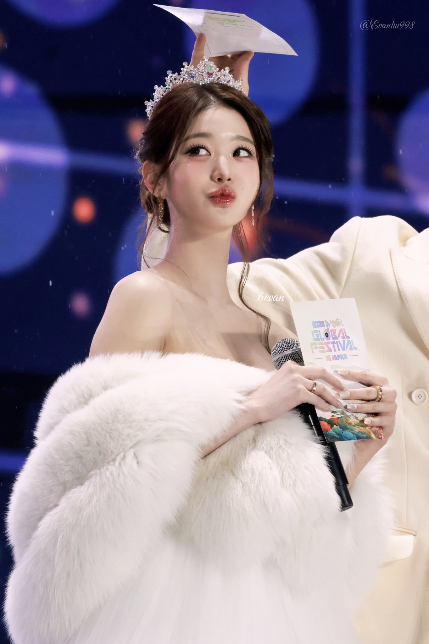 1765845044 763 My nhan nay khong tim duoc mot lo hong visual