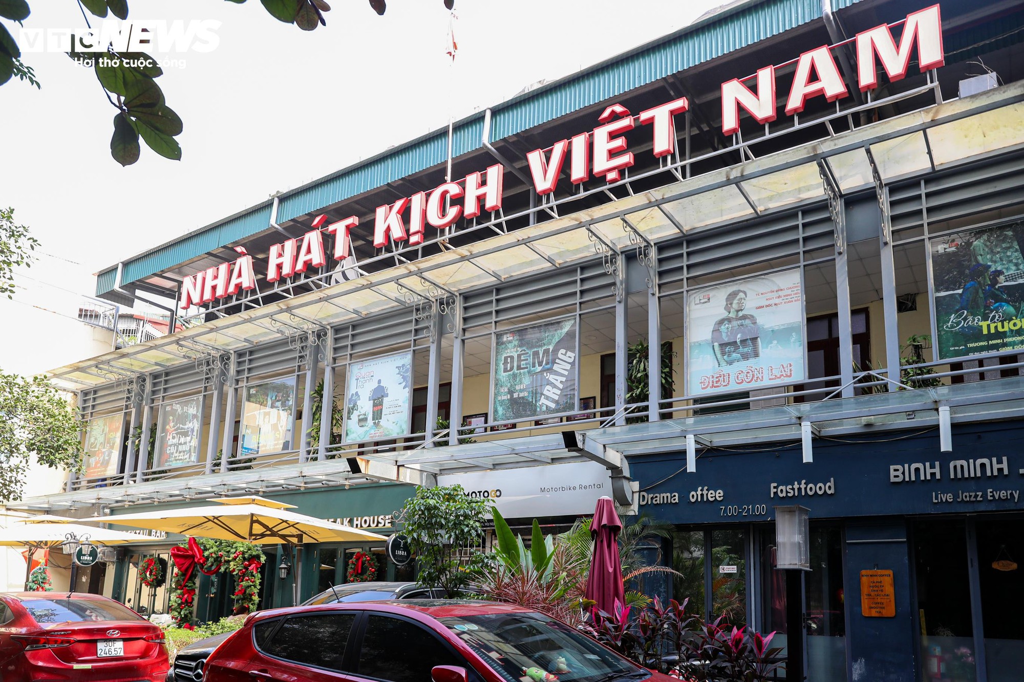 Phường nhỏ nhất Hà Nội nhưng có tới 6 nhà hát, 3 bảo tàng, 3 trường đại học- Ảnh 16.