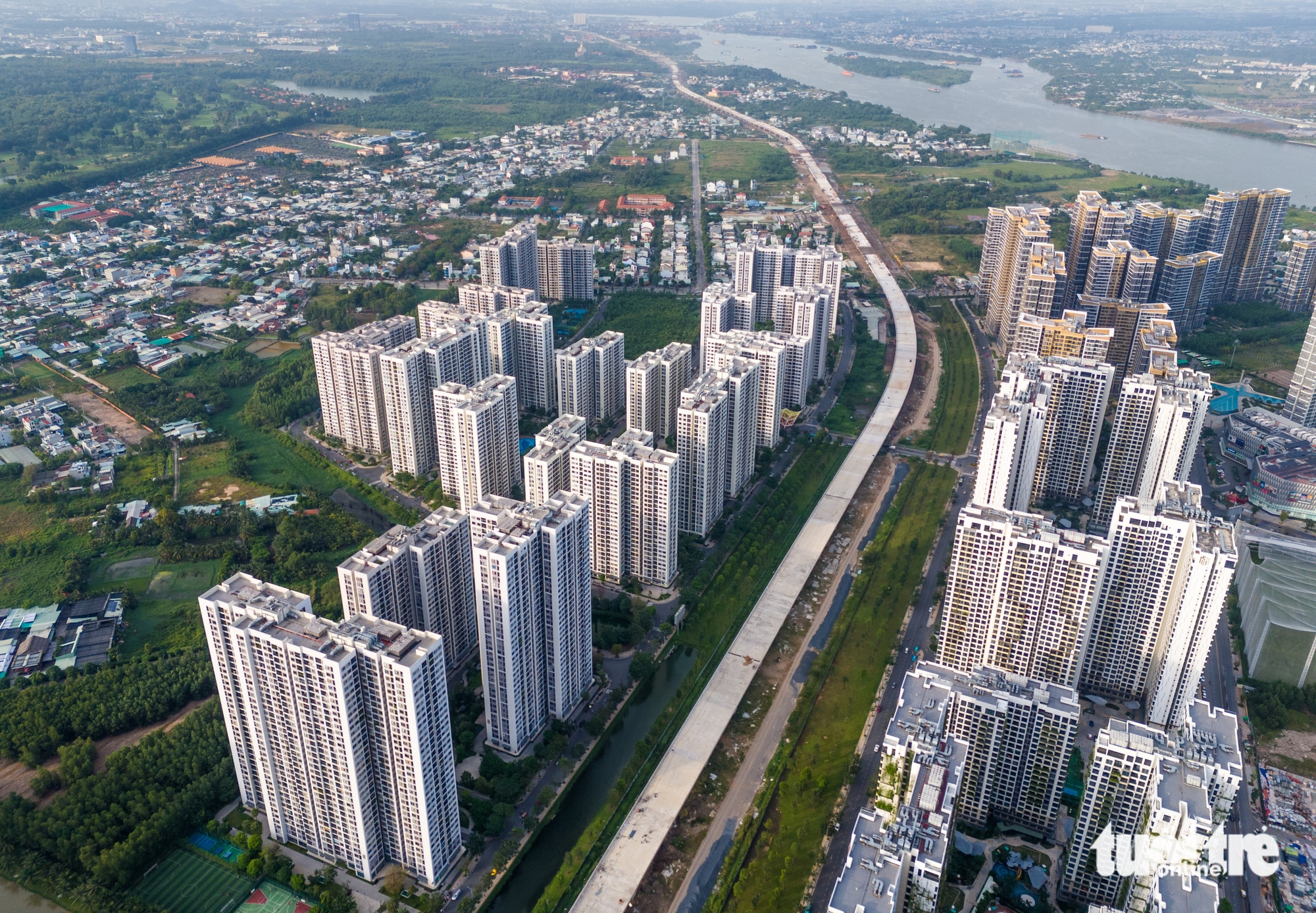 Toàn cảnh 14,7km cầu cạn vành đai 3 TP.HCM chưa thể thông xe như Ban Giao thông hứa 2 vành đai 3 - Ảnh 2.