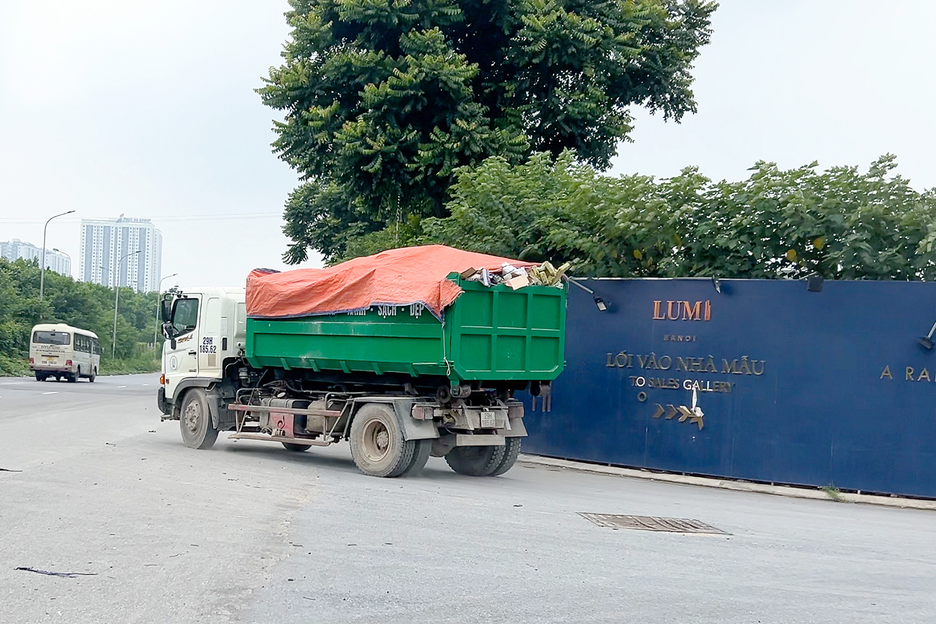 Tùy tiện đổ rác thải xây dựng - Ảnh 3. rác xây dựng - Ảnh 3.