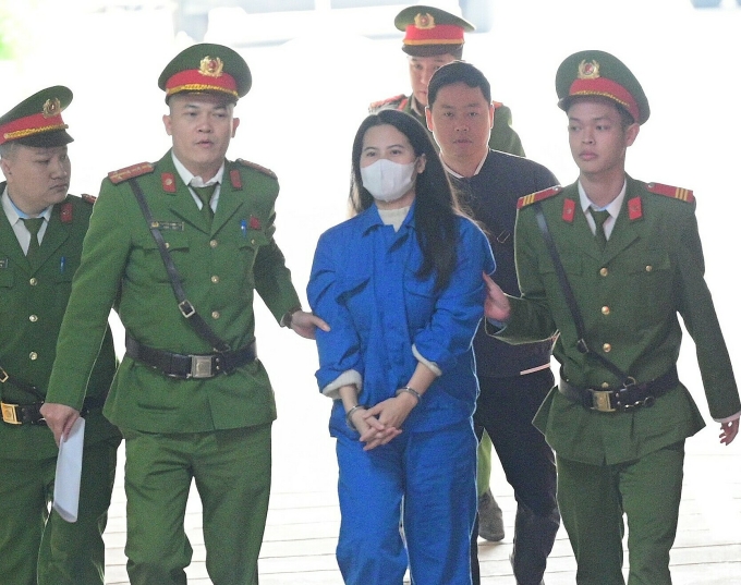 Bị cáo Nguyễn Thị Minh Phương, cựu Trưởng phòng Hành chính - Tư pháp, TAND cấp cao tại Đà Nẵng. Ảnh: Danh Lam