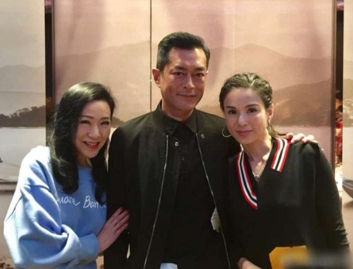 Hoàng Dung ấn tượng nhất màn ảnh: U70 vẫn độc thân, cuộc sống thay đổi bất ngờ- Ảnh 3.