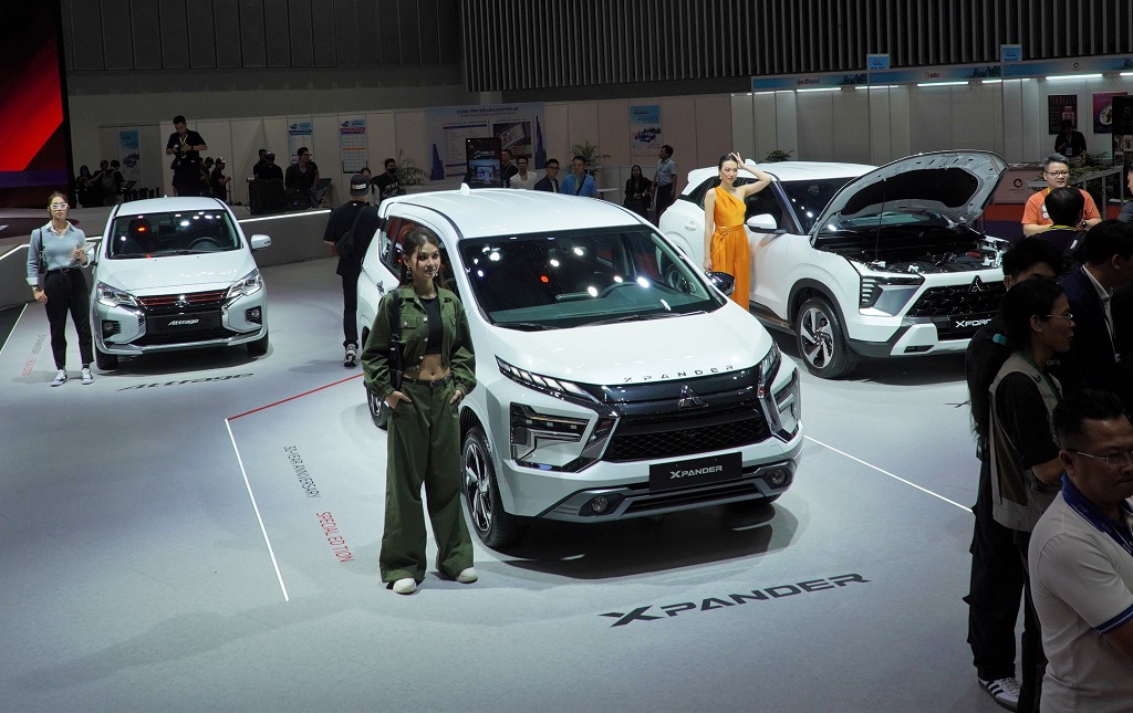 Xe gia đình cỡ nhỏ: VinFast Limo Green bứt tốc đe dọa vị thế Mitsubishi Xpander  - Ảnh 2.