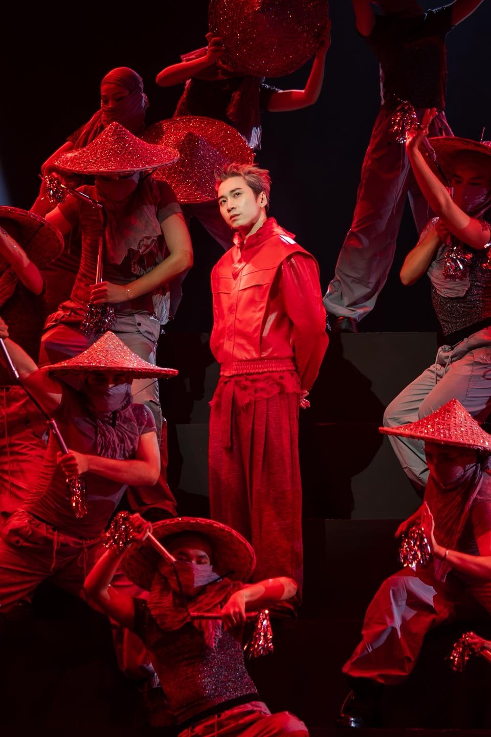 1765851916 936 Karik rapper dien bung no nhat Anh trai say