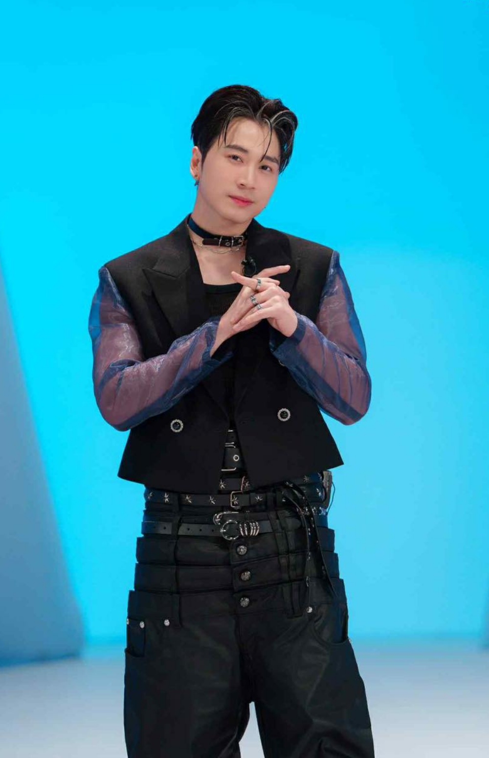 1765851919 551 Karik rapper dien bung no nhat Anh trai say