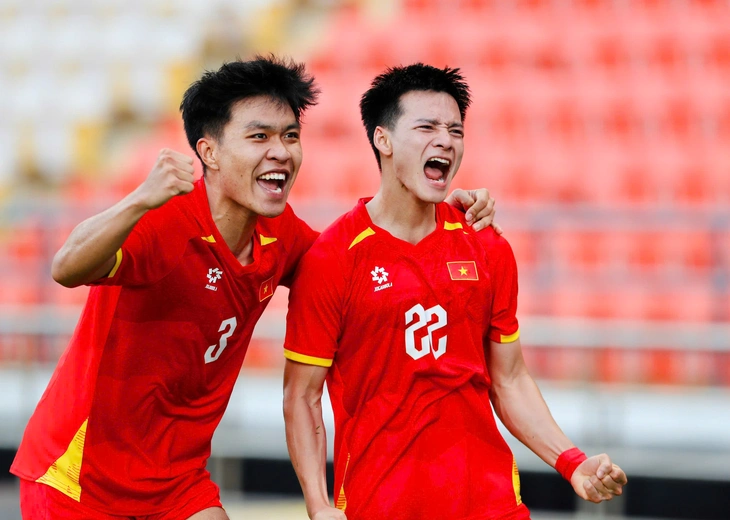 U22 Việt Nam - U22 Philippines: 2-0: HLV Kim Sang Sik 'tỏa sáng' - Ảnh 2.